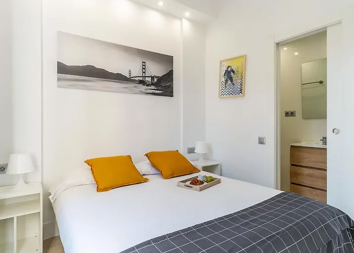 236 - Ab Poble Sec Montjuic * ברצלונה