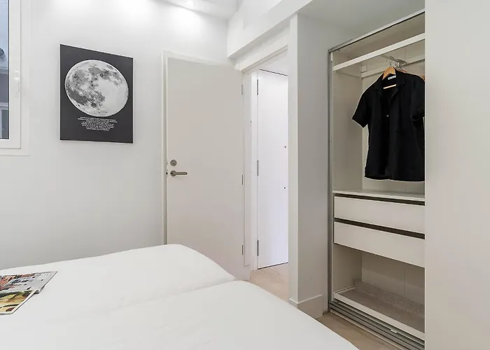 236 - Ab Poble Sec Montjuic * ברצלונה